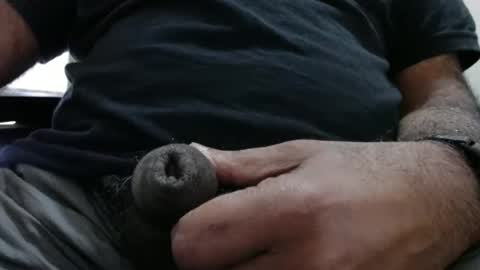 Snapshot of hugo_bulls chatting on November 2025 12:43:02 AM HunkyLover online show from November 2025 12:43:02 AM