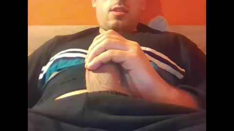 hugothewood1001 online show from December 2024 07:54:01 PM