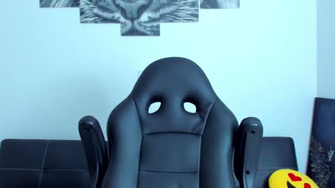 Snapshot of humber_eli chatting on January 2025 02:40:01 AM Eli online show from January 2025 02:40:01 AM