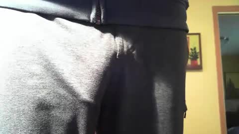 Snapshot of hung_hot_fit10 chatting on January 2025 09:52:01 PM Big uncut cock dripping online show from January 2025 09:52:01 PM