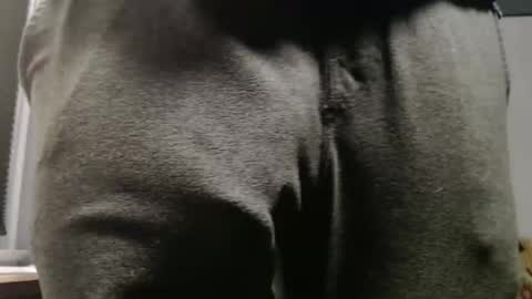 Snapshot of hung_hot_fit10 chatting on November 2025 01:59:02 AM Big uncut cock dripping online show from November 2025 01:59:02 AM