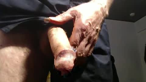 Big uncut cock dripping online show from April 2026 05:03:01 PM