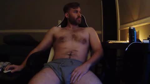 Snapshot of hungbro_420 chatting on January 2026 02:05:01 AM hungbro_420 online show from January 2026 02:05:01 AM