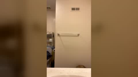 hungbwc99999 online show from February 2026 10:22:02 AM