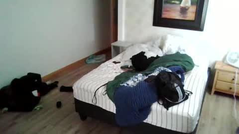 hungnheavyy online show from March 2026 05:06:02 PM