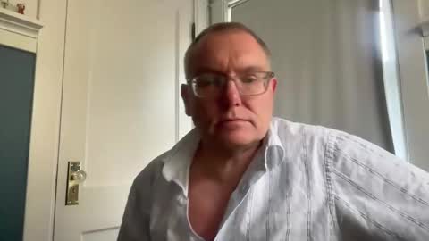 Snapshot of hungron9 chatting on November 2025 03:21:01 PM AARON online show from November 2025 03:21:01 PM