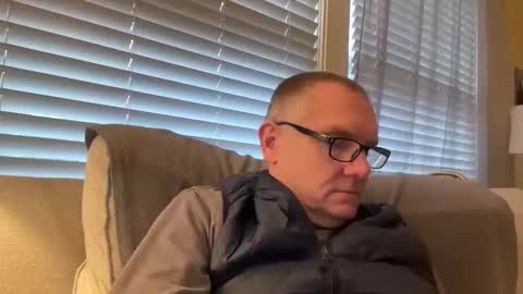 Snapshot of hungron9 chatting on November 2025 01:22:02 PM AARON online show from November 2025 01:22:02 PM