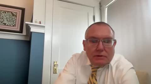 Snapshot of hungron9 chatting on January 2026 05:27:02 PM AARON online show from January 2026 05:27:02 PM