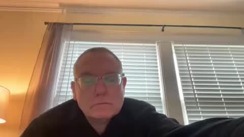 Snapshot of hungron9 chatting on March 2026 04:25:01 PM AARON online show from March 2026 04:25:01 PM