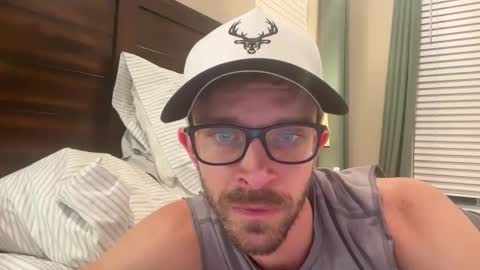 hungrunner24 online show from June 2026 02:53:01 AM