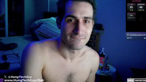 Snapshot of hungtechguy chatting on December 2024 01:37:02 AM HungTechGuy online show from December 2024 01:37:02 AM