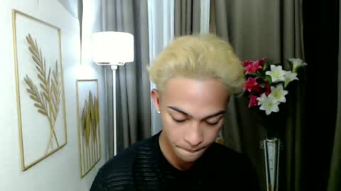 Snapshot of hunk_edward chatting on June 2026 09:55:02 AM hunk_edward online show from June 2026 09:55:02 AM