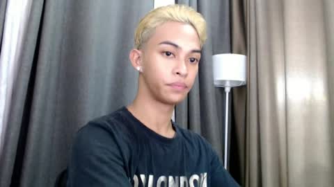 Snapshot of hunk_edward chatting on June 2026 11:25:02 AM hunk_edward online show from June 2026 11:25:02 AM