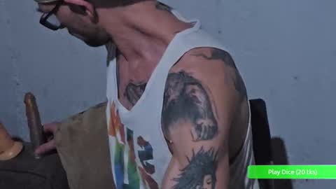 Snapshot of hunkwithglasses chatting on January 2026 03:55:01 AM Wh8teboi online show from January 2026 03:55:01 AM