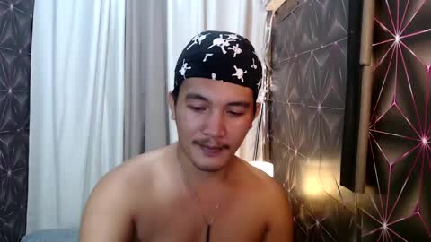 hunkylloyd online show from January 2025 05:34:01 AM