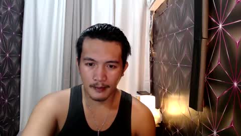 hunkylloyd online show from January 2025 12:00:01 PM