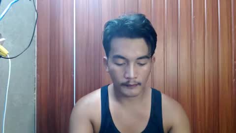 hunkylloyd online show from October 2025 04:00:01 AM