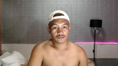 hunkylloyd online show from June 2026 03:09:01 AM