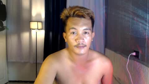 hunkylloyd online show from July 2026 11:12:01 AM