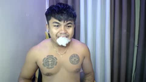 Snapshot of hunkyzeus chatting on June 2026 01:37:01 PM hunkyzeus online show from June 2026 01:37:01 PM