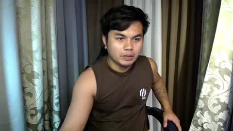 Snapshot of hunkyzeus chatting on July 2026 12:35:01 PM hunkyzeus online show from July 2026 12:35:01 PM