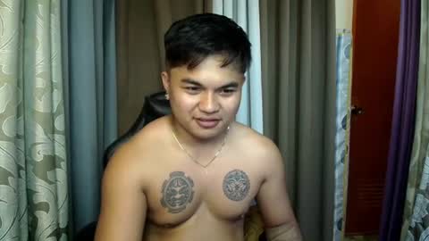 Snapshot of hunkyzeus chatting on July 2026 06:26:02 AM hunkyzeus online show from July 2026 06:26:02 AM