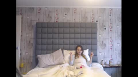 HunterandEsme online show from January 2025 10:11:01 AM