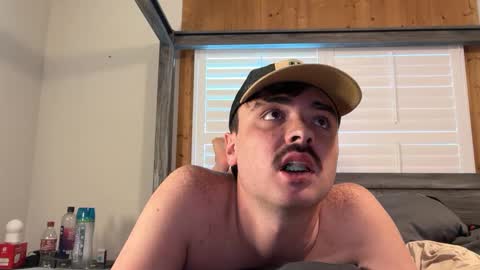 Snapshot of hunterbentleyy chatting on September 2025 09:07:02 PM Hunter online show from September 2025 09:07:02 PM