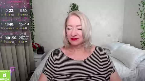 Snapshot of hunters_woman chatting on September 2025 01:57:02 PM Irena online show from September 2025 01:57:02 PM