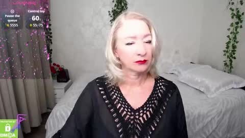Snapshot of hunters_woman chatting on September 2025 12:08:02 PM Irena online show from September 2025 12:08:02 PM