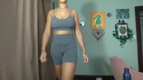 Goddess Hunyy online show from January 2025 04:11:01 PM