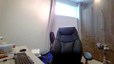 hurley7890 online show from November 2025 05:00:01 PM