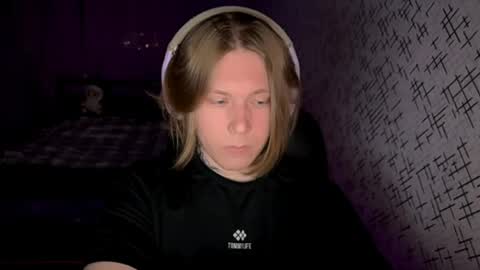 hurtqqq online show from May 2026 09:32:02 PM