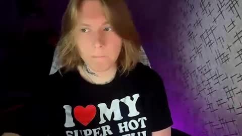 hurtqqq online show from May 2026 05:52:01 PM