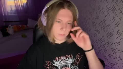 hurtqqq online show from May 2026 05:10:01 PM