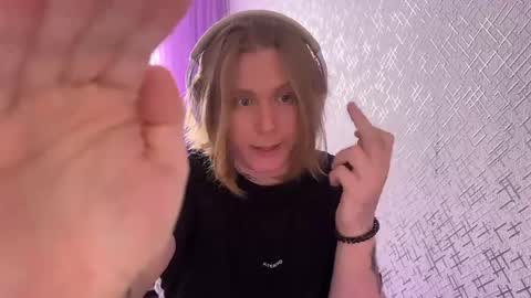 hurtqqq online show from May 2026 02:03:02 PM