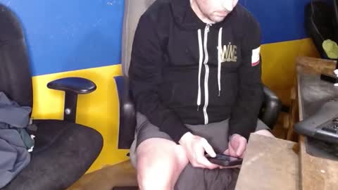 Huskyguy online show from February 2026 05:11:02 AM