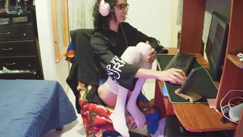 hxxyro1 online show from April 2026 03:54:02 AM