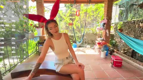 Snapshot of hypnotic_kitty chatting on October 2025 03:17:02 AM Your submissive lady 3 online show from October 2025 03:17:02 AM