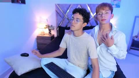 Son Hyunjin online show from November 2025 10:42:02 PM