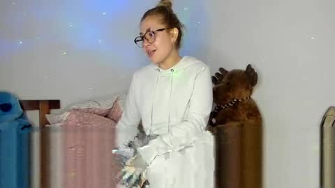 Hyun Joo online show from April 2026 12:12:01 AM