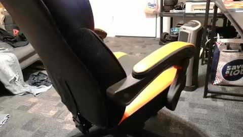 Snapshot of i_am_only_human chatting on December 2024 09:15:01 PM lucifer online show from December 2024 09:15:01 PM