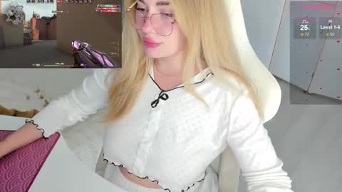 Snapshot of i_want_you_eva chatting on October 2025 03:11:02 PM HiI am EvaPVT is open online show from October 2025 03:11:02 PM