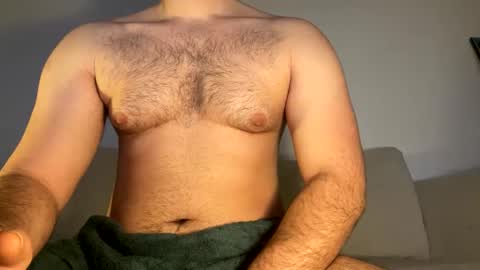 Snapshot of iam4u100 chatting on February 2025 09:31:02 AM iam4u100 online show from February 2025 09:31:02 AM