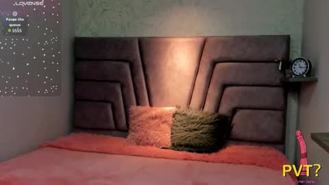 iam_lina online show from March 2026 11:36:01 AM