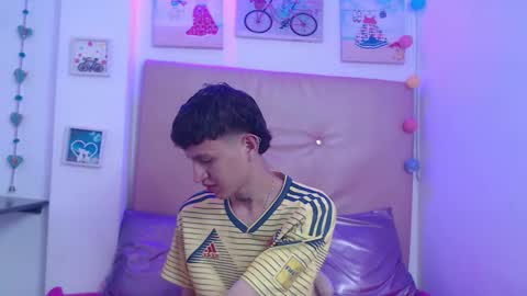 iam_lukas__ online show from January 2026 02:23:01 PM