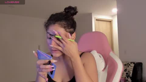 On instagram Imm  NikkiHelp me reach 100 likes online show from February 2025 09:43:01 PM