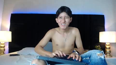 Snapshot of iam_smiths chatting on February 2026 04:54:01 AM I A M S M I T H S online show from February 2026 04:54:01 AM