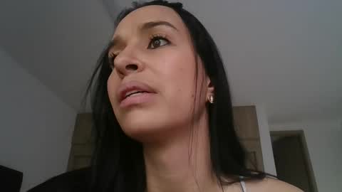 iam_your_fantasy online show from April 2026 09:40:02 PM