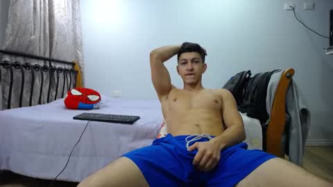 iam_yourbabyprincess_xd online show from February 2025 04:37:01 AM